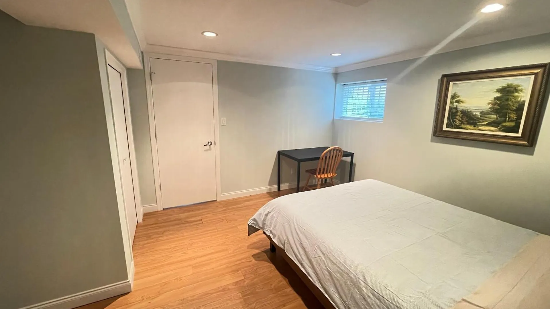 Arbutus Violet Room Vancouver Guest house
